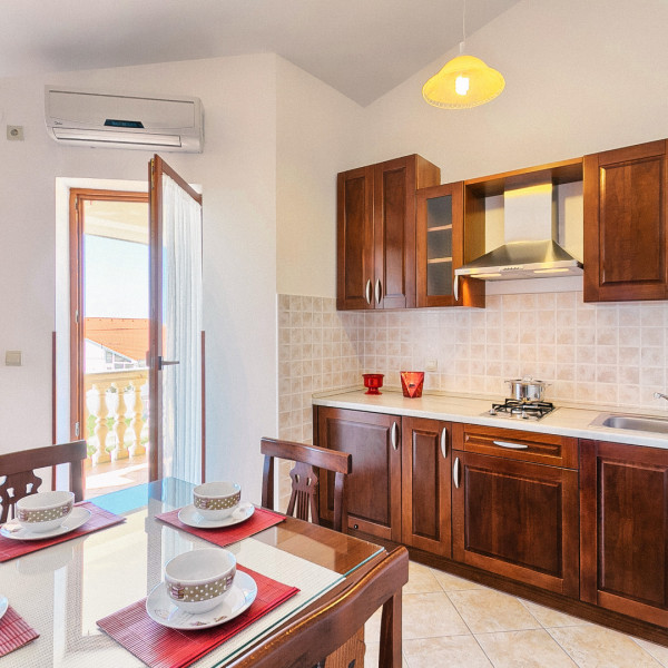 Cucina, Villa ~ Levante, Villa Levante e Villa Tramontana a Fažana e Top app. 5 min Arena Anfiteatro di Pola, Istria - Croazia Pula